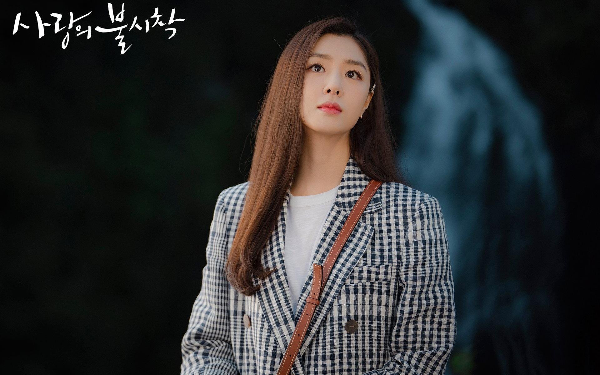 特殊水下蹦床大赛，水中跳跃的精彩瞬间，水上蹦床视频