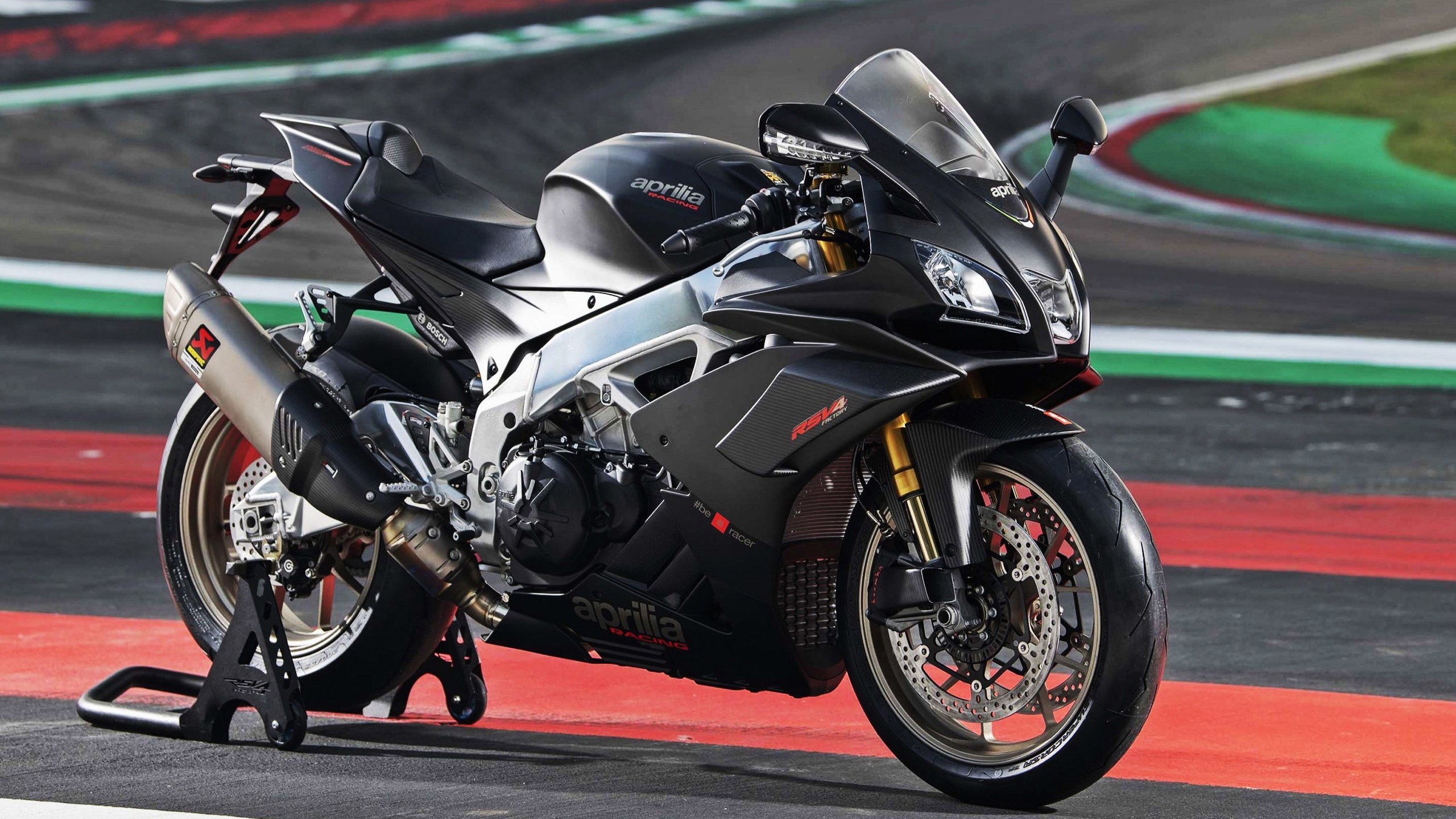 开云中国大陆-内蒙古夺得激烈胜利，晋级季后赛，内蒙古20—21wcba回放