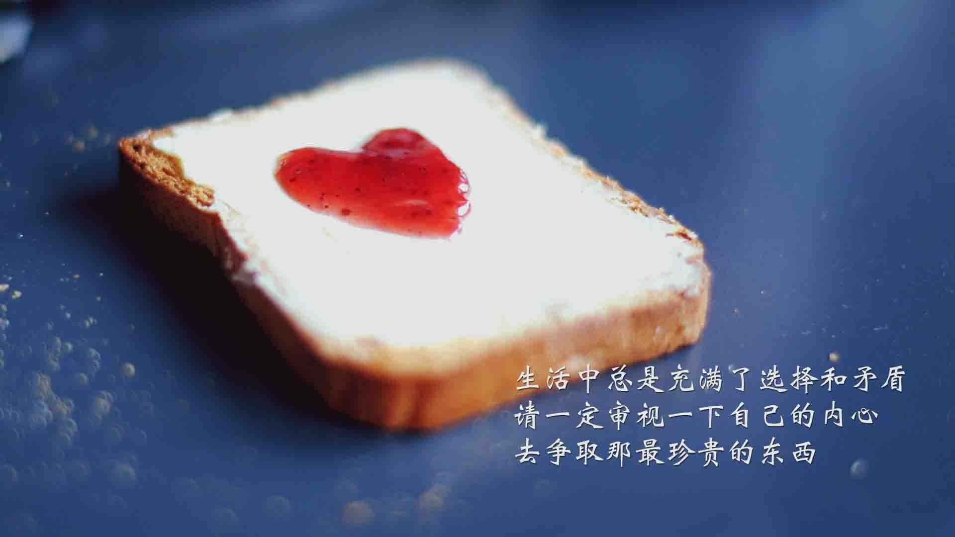 kaiyun.com-F1赛季积分榜变动频繁 冠军归属悬念丛生，f1比赛积分